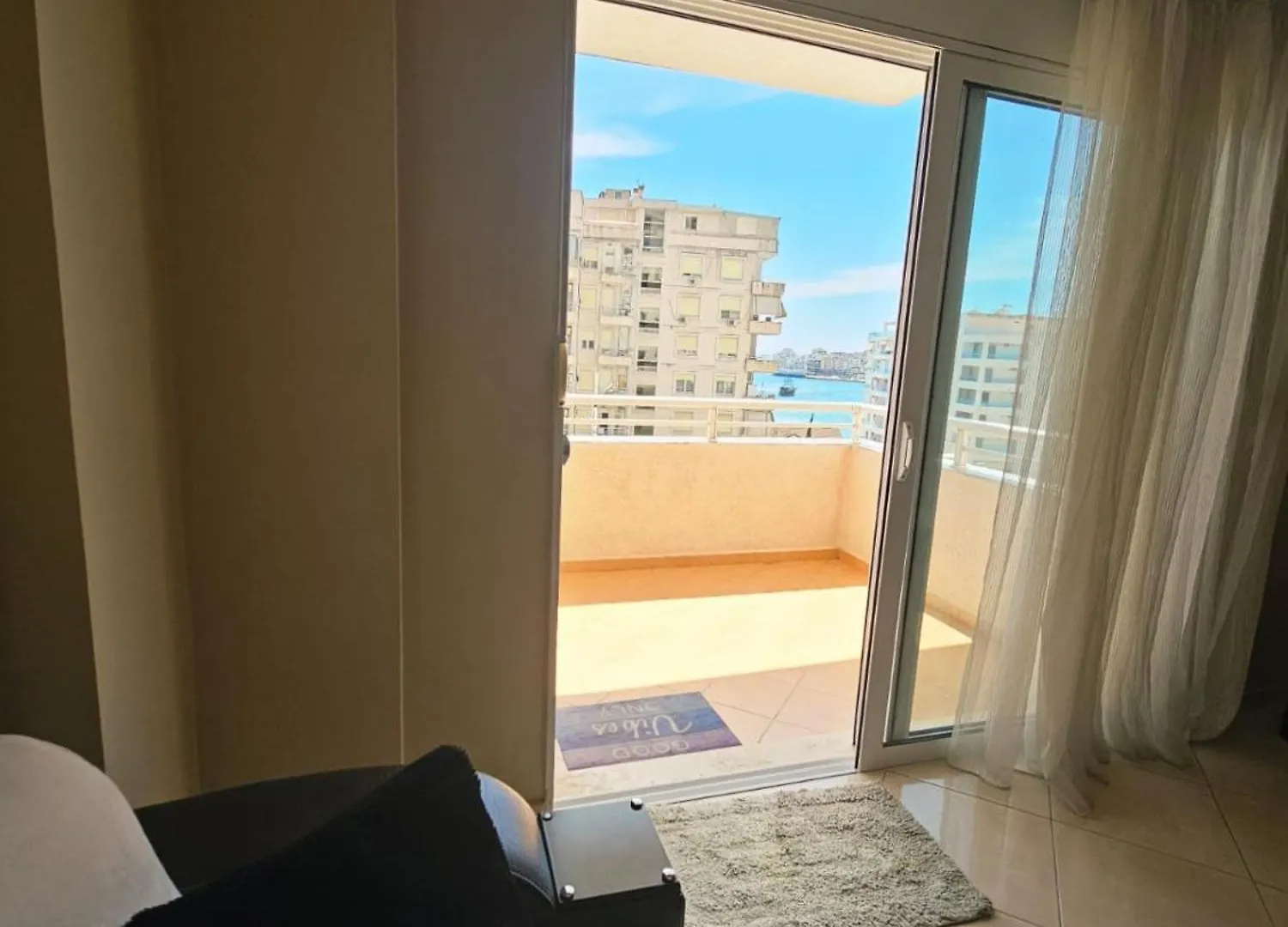 Sion Sarande Apartments