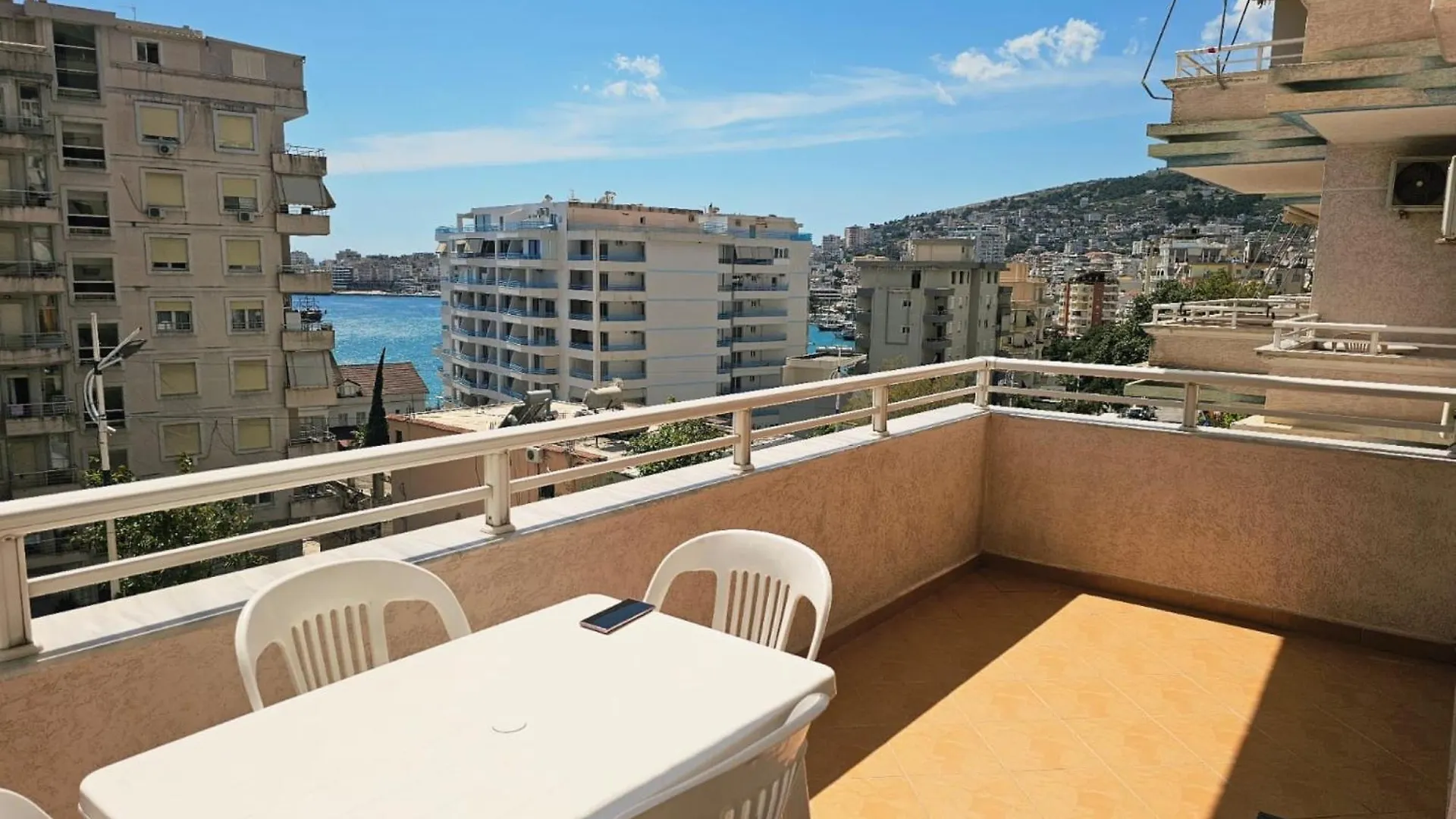 Sion Sarande Apartments