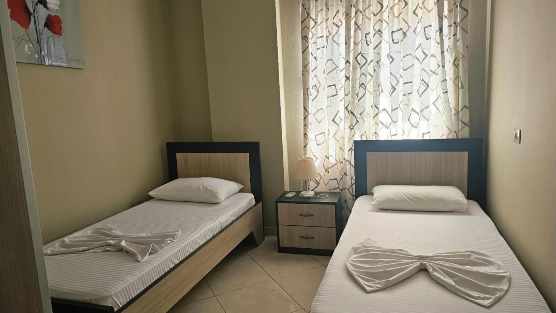 Sion Sarande Apartments