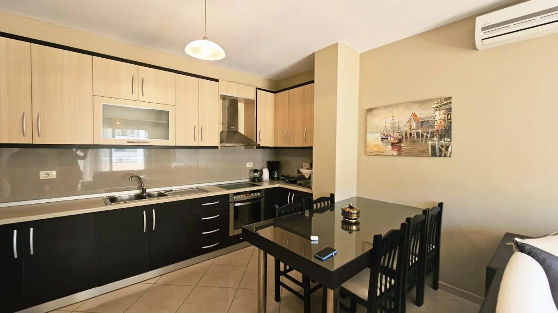 Sion Sarande Apartments 0*,  Albania