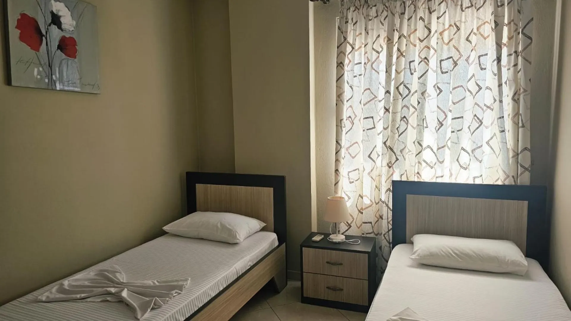 Sion Sarande Apartments